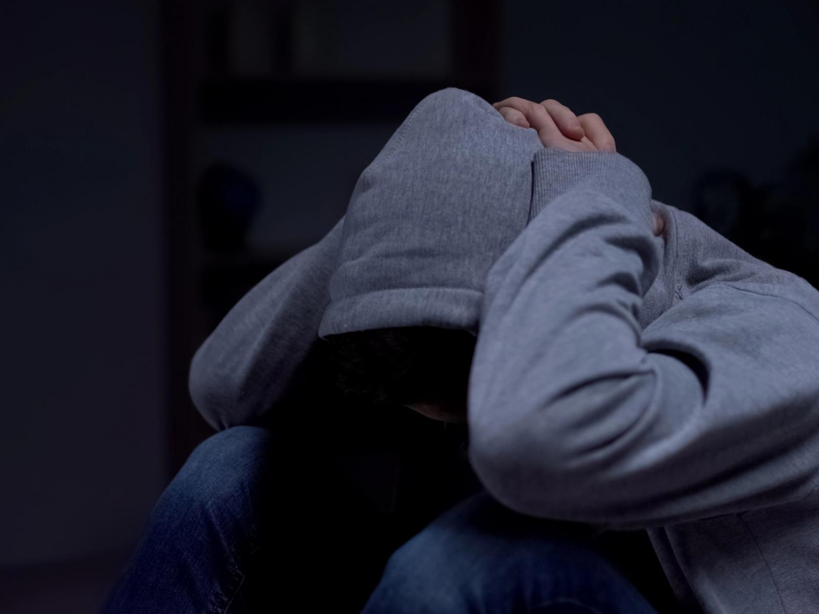 Жахливий випадок на Обухівщині: Вітчим довів 13-річну падчерку до самогубства через систематичне приниження