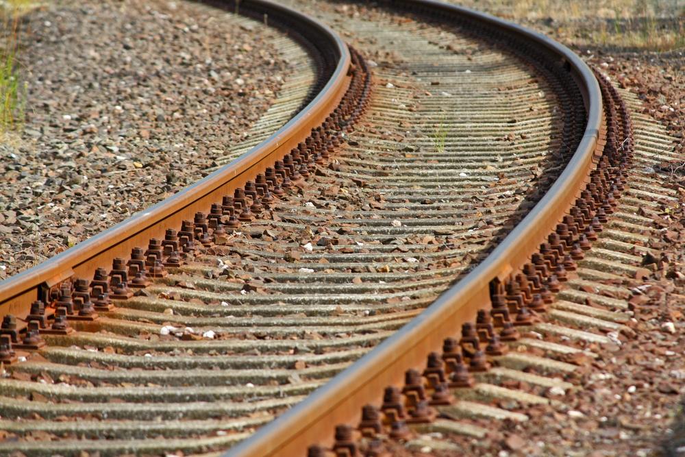 Через масований обстріл пошкоджена залізнична інфраструктура: поїзди йдуть з затримкою