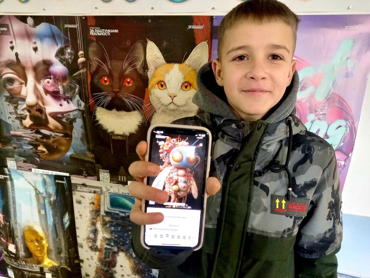 До тижня ядерної науки у 100 школах проведуть XR-виставку “Чорнобиль у війні: уроки ядерної безпеки”