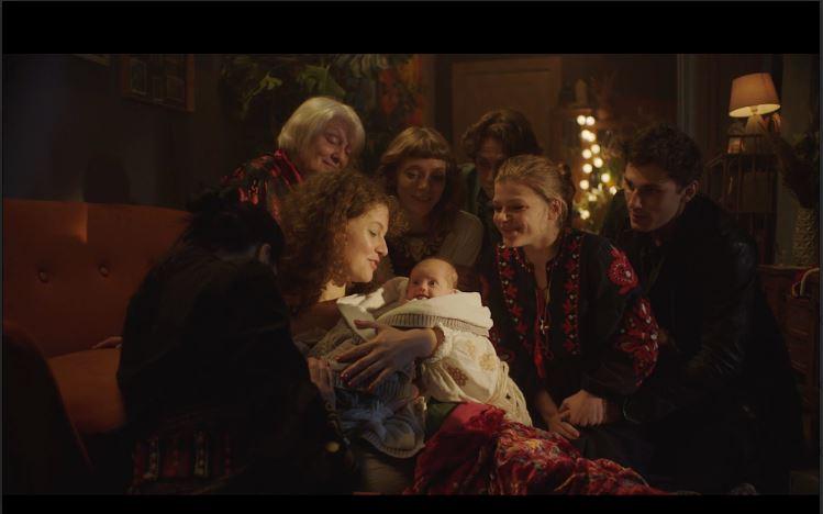 Українська прем’єра фільму “Наш дім у вогні” — зворушлива історія кохання на тлі драми війни