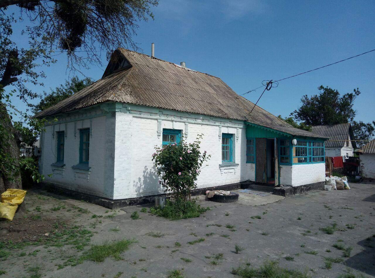 Надавати ВПО житло в селах України пропонують парламентарі