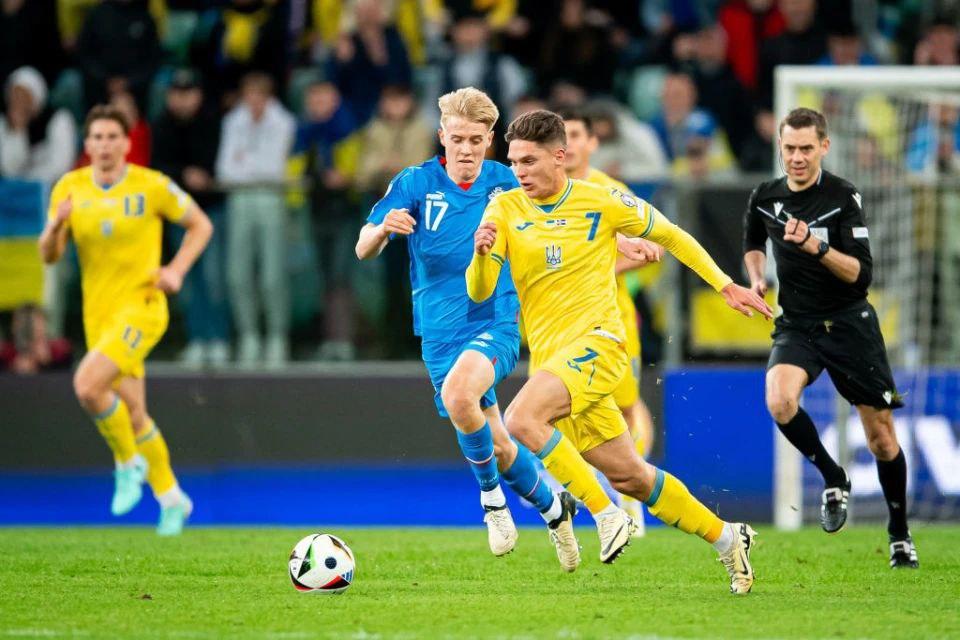 Збірна України з футболу здобула перемогу над Ісландією з рахунком 5:3 та вийшла на друге місце у групі