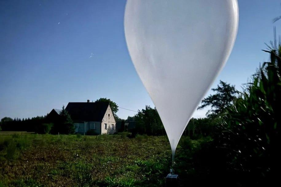 Контрабанда цигарок на метеокулях: у Польщі затримали українця та трьох білорусів