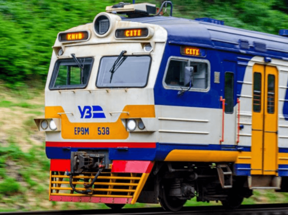 Міська кільцева електричка затримується через травмування людини на коліях