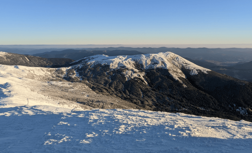 У Карпатах температура повітря вже опустилася до -8°С