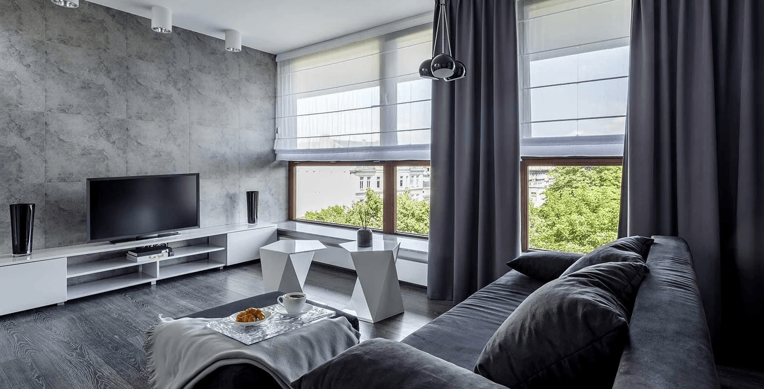 Римські штори: поєднання класики та мінімалізму в одному інтер’єрі