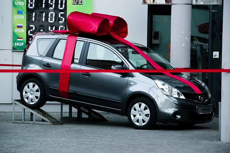 Середній вік «подарункових» авто — 11 років: які машини найчастіше презентують українці