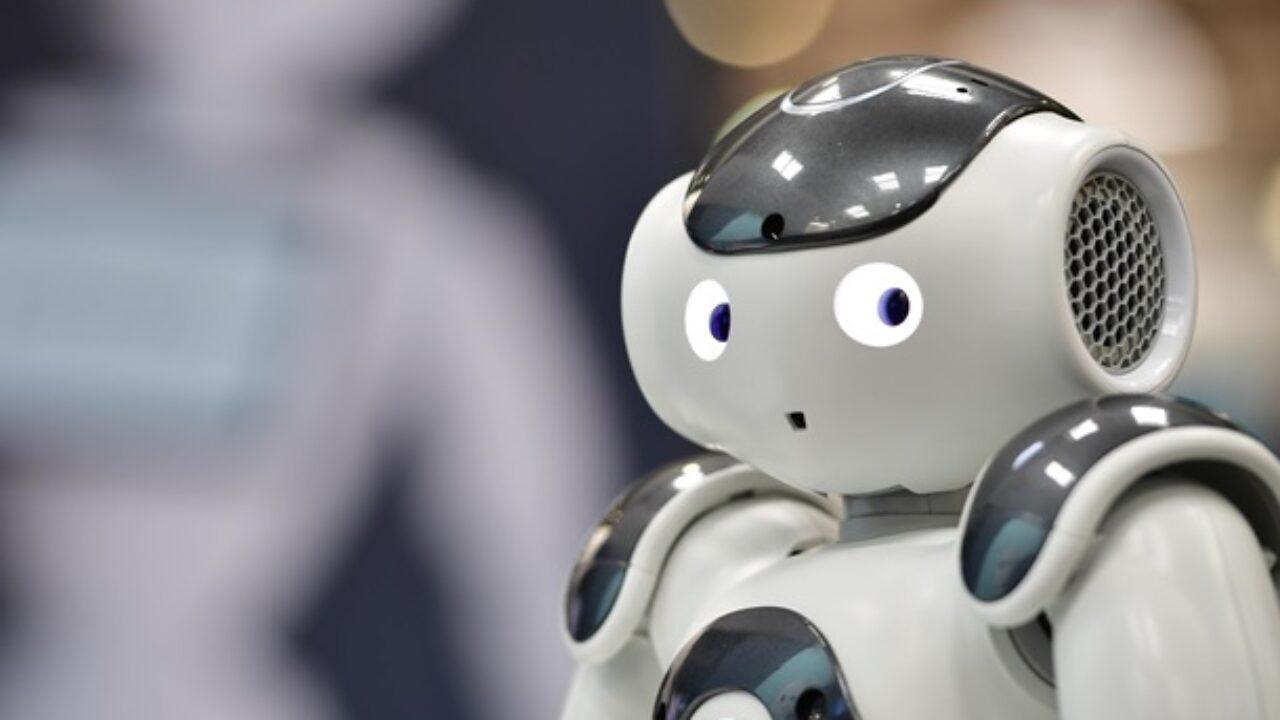 ТОП-4 подкасти про штучний інтелект, щоб послухати у вихідні або дорогою на роботу