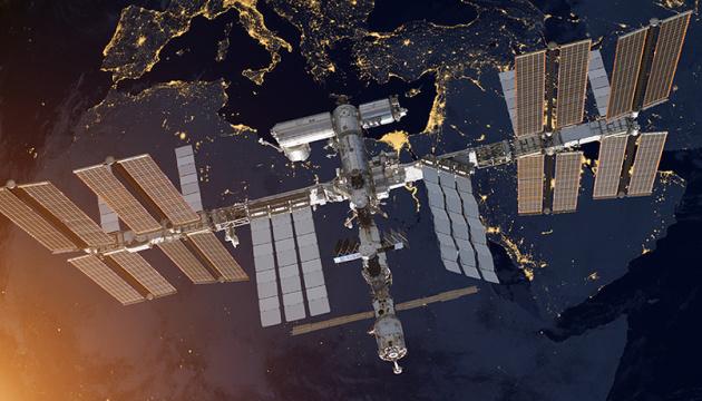 Російсько-американський екіпаж розпочинає 8-місячну місію на Міжнародній космічній станції