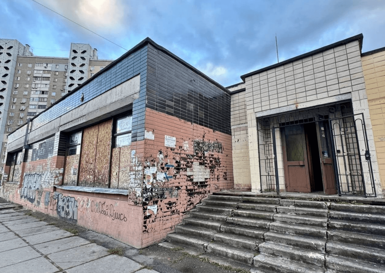 На Дарниці у колишній будівлі «Укртелекому» відкриють амбулаторію