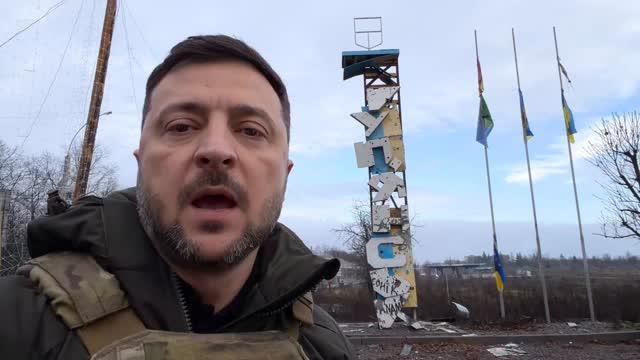 Зеленський відвідав військових у Куп’янську, де заблоковано 200 росіян
