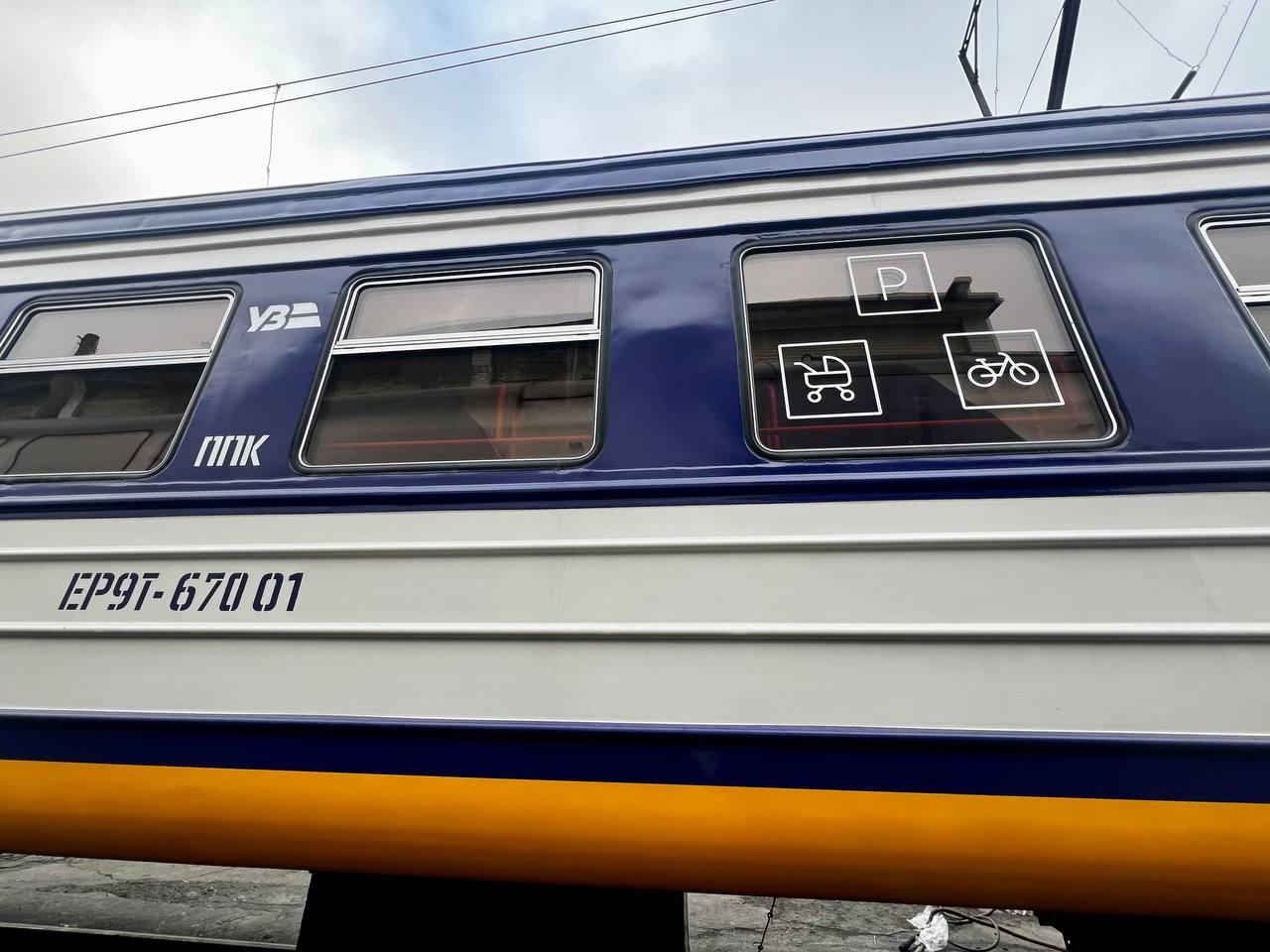 «Укрзалізниця» випустила на маршрут 48-й модернізований електропоїзд