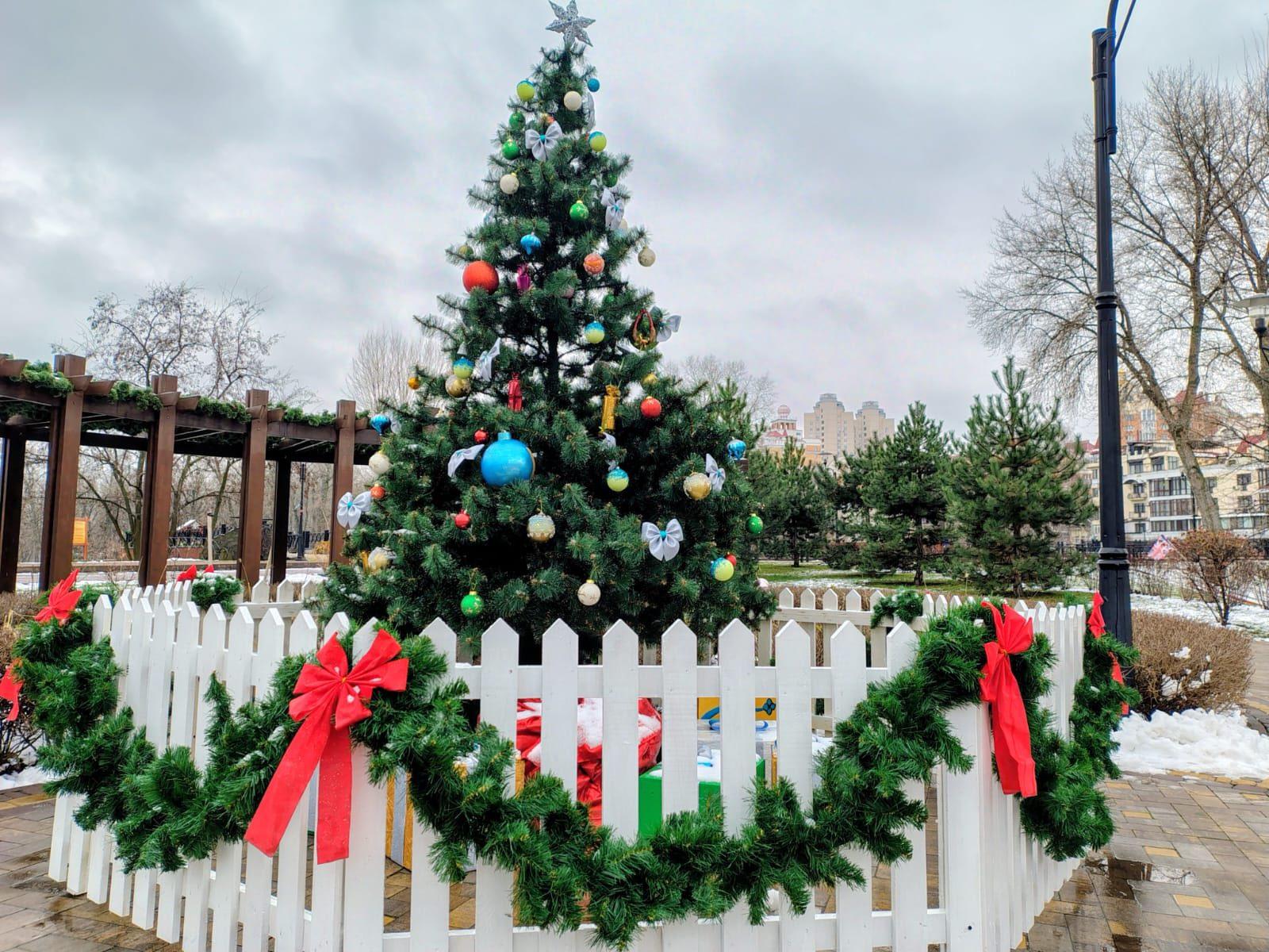 У парку «Наталка» облаштували святкові локації