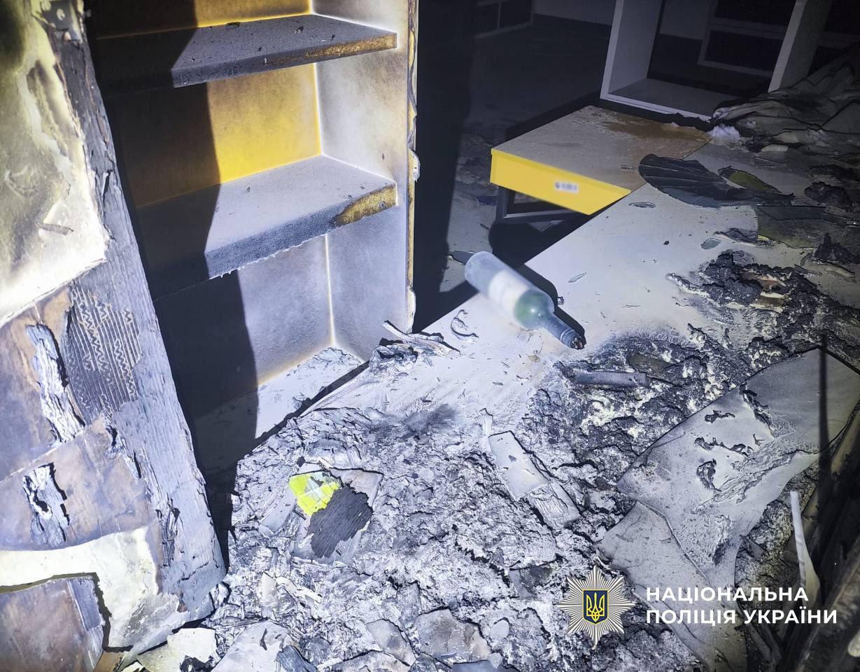 У Києві засудили двох диверсантів за підпали «Укрпошти» та релейної шафи