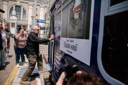 Велике коло Мистецького поїзда: 47 міст України позаду, на черзі — Європа