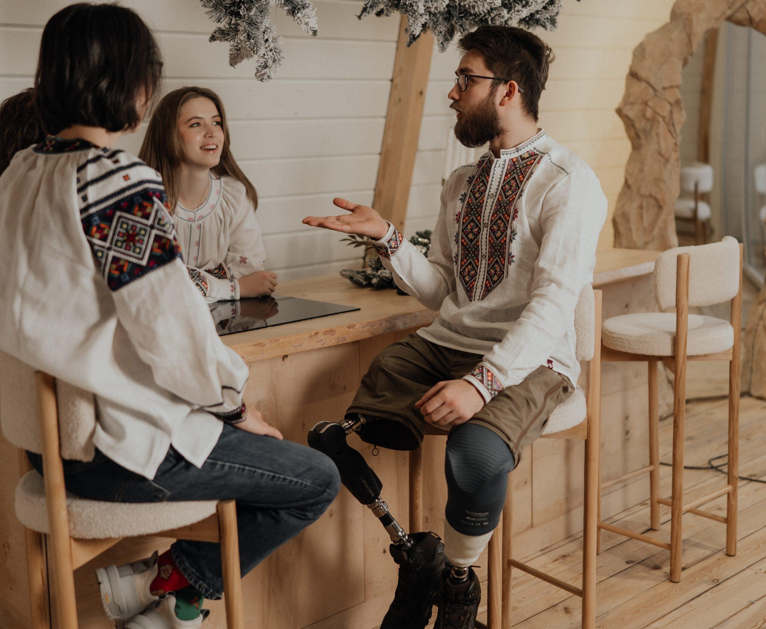 Різдво вдома: ветерани, які втратили кінцівки, взяли участь у сімейній фотосесії