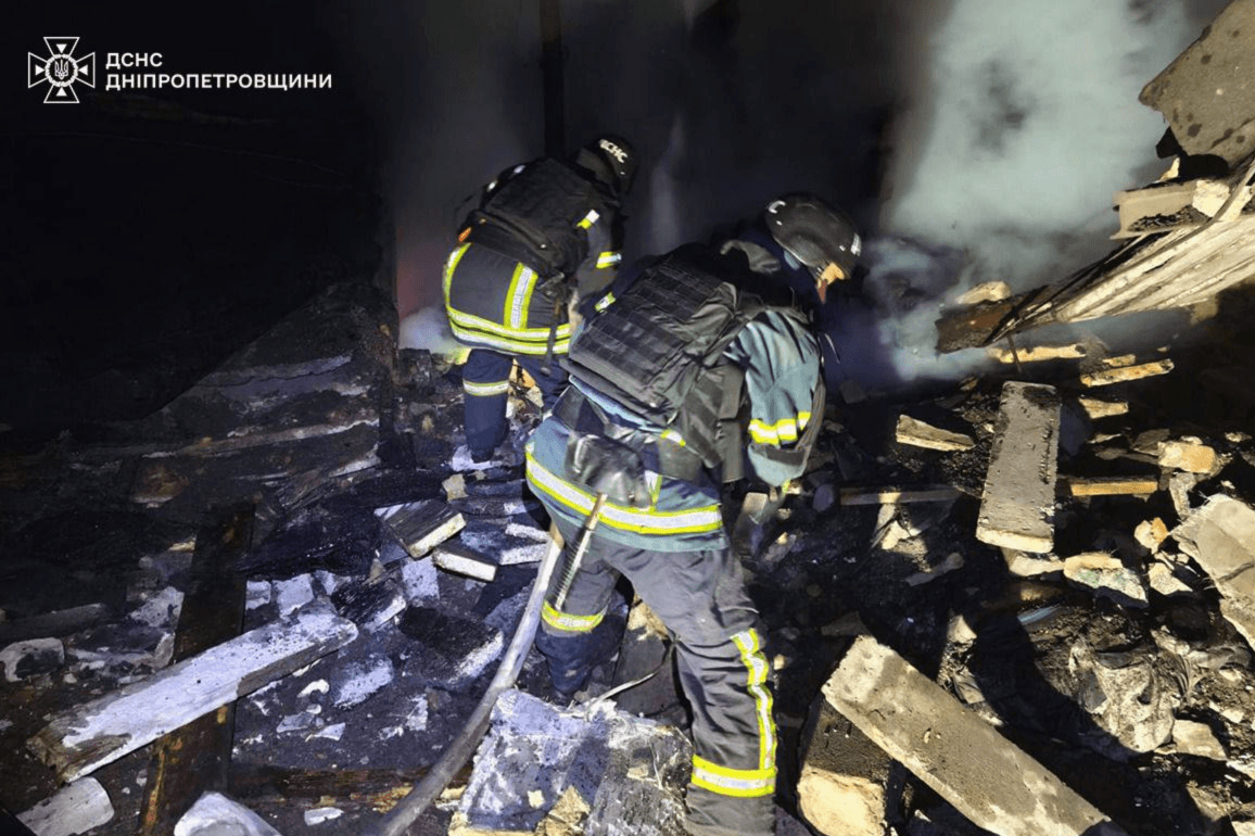 Внаслідок ворожої атаки на Дніпропетровщині загинули двоє людей