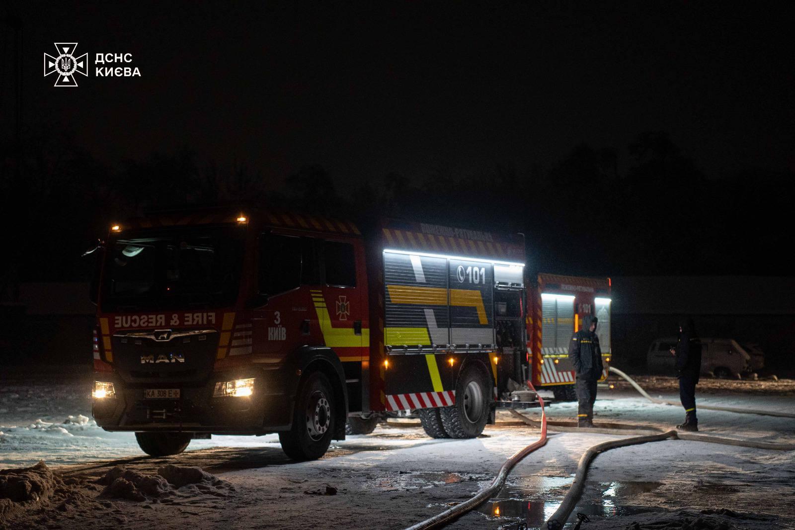 «Київтеплоенерго» виділило 50 млн грн на премії працівникам, які ліквідовують наслідки обстрілів