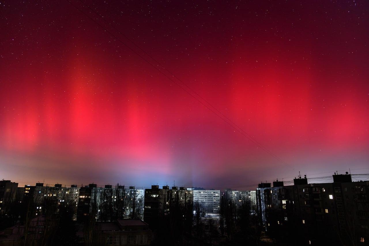 Нині Україну вкривала шалена ніч полярного сяйва – фото