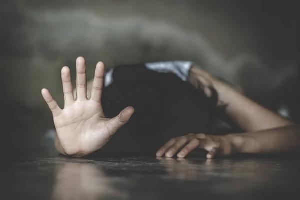 У Нікополі 10-річна дівчинка загинула від побоїв мачухи