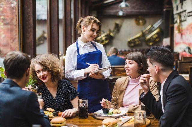 Чи законно закладу брати доплату за генератор під час блекаутів – юристи