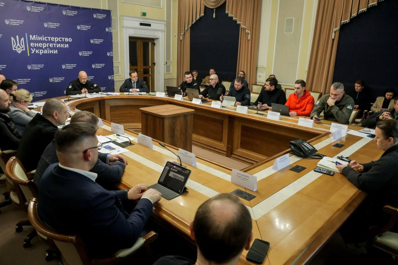 Маємо інформацію про підготовку РФ нових ударів по енергетиці, – Шмигаль