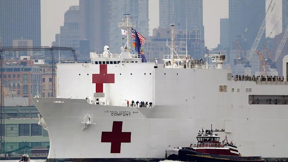 Трамп із невідомої причини відправив до Гренландії плавучий шпиталь