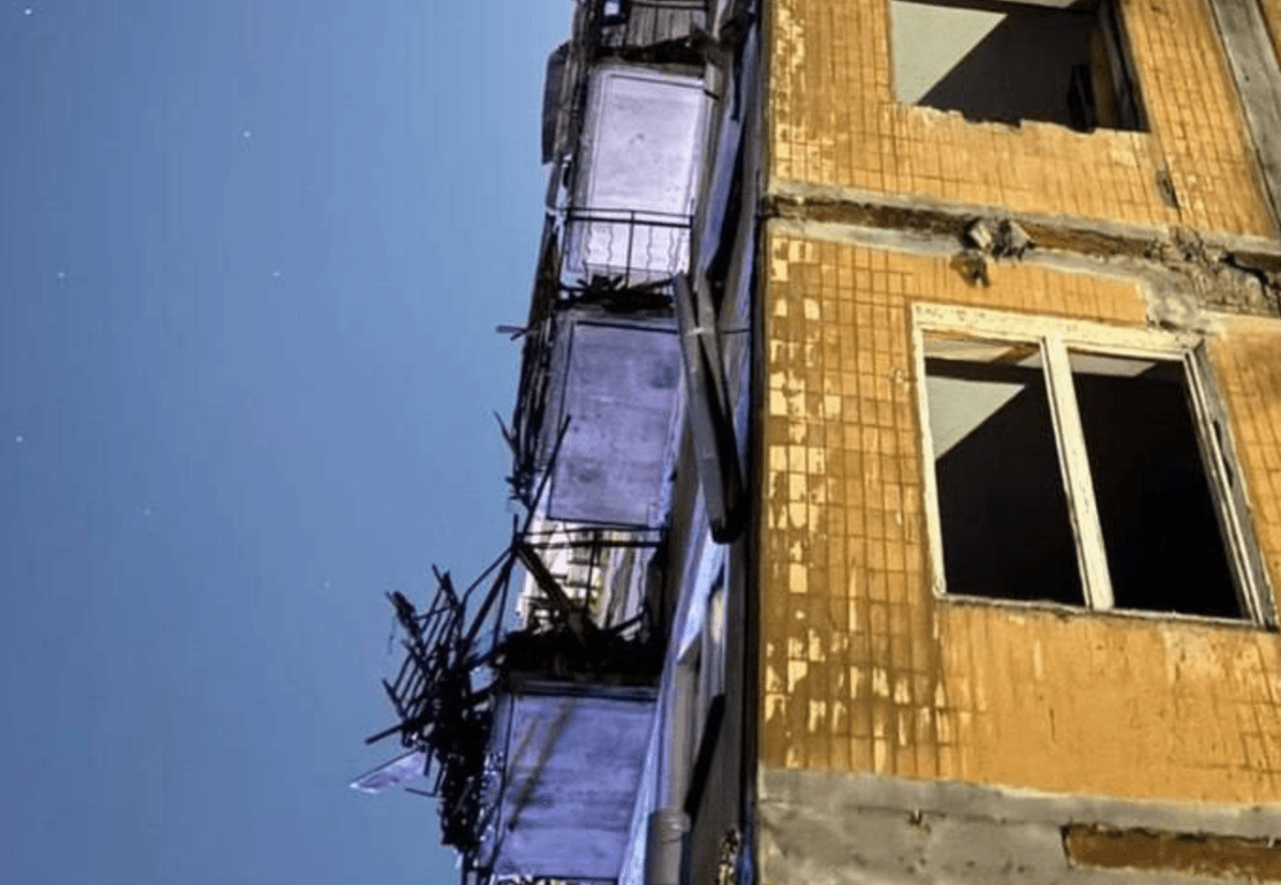 Кількість постраждалих внаслідок ворожої атаки на Київ зросла до п’яти