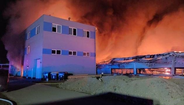 У Чехії розслідують підпал оборонного підприємства, яке виготовляє та постачає дрони Україні