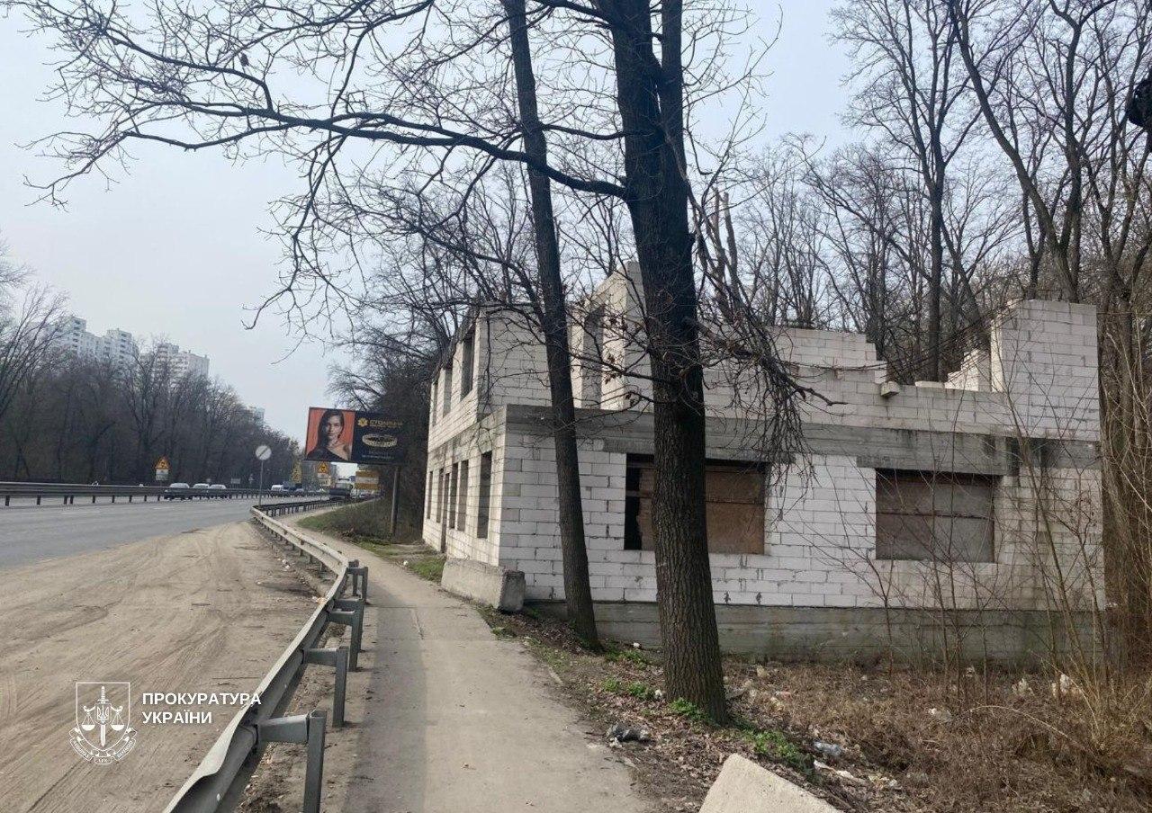 Нацпарк «Голосіївський» звільнять від незаконного недобуду