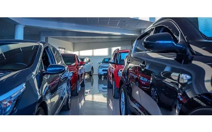 Лютий охолодив ринок нових легкових авто: на скільки впав попит