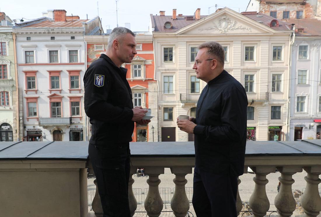 23 березня 13:00