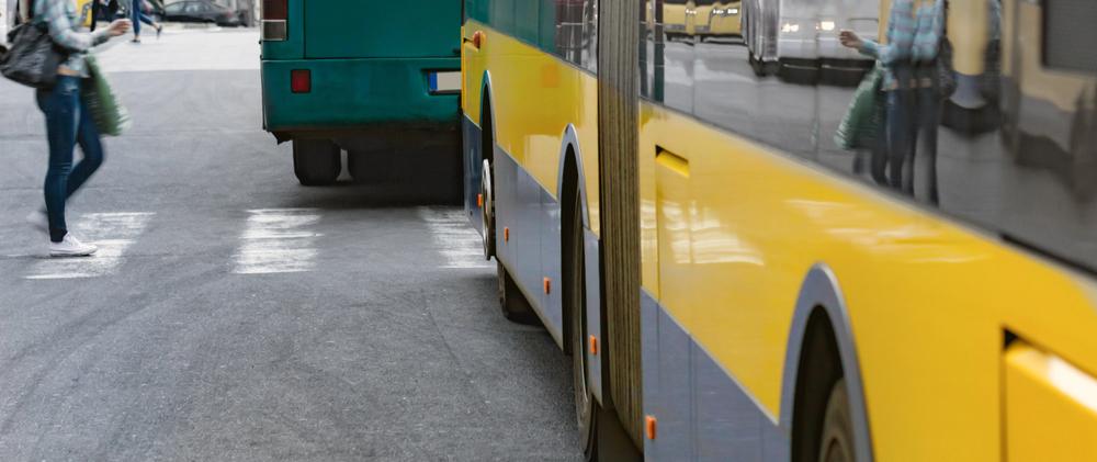 Низка столичних автобусів у вихідні змінять маршрути: плануйте поїздки заздалегідь