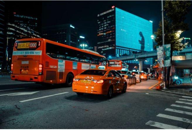 Південна Корея блокує нелегальну поставку автомобілів до РФ