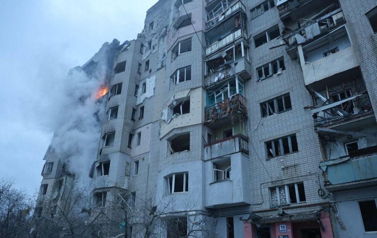 20 кілометрів пішки за дроном: поліцейські вивели людей з міста Куп’янськ (відео)