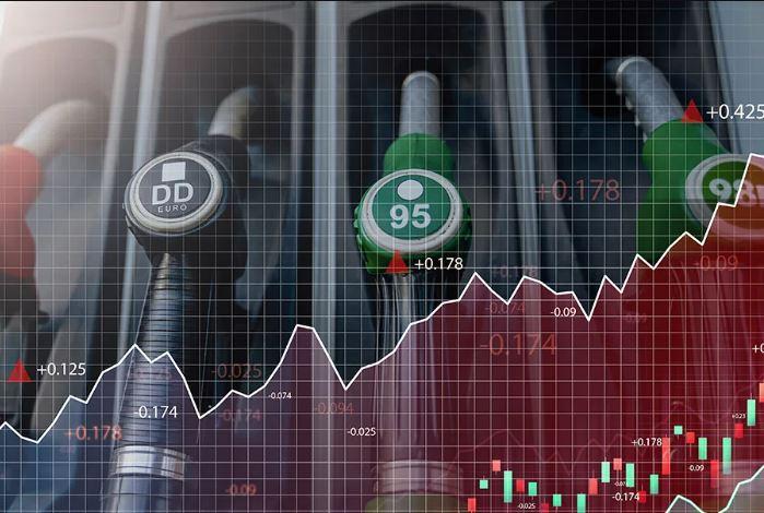 Ціни на бензин повзуть вгору: на заправках у Києві вартість А-95 сягає 79 грн