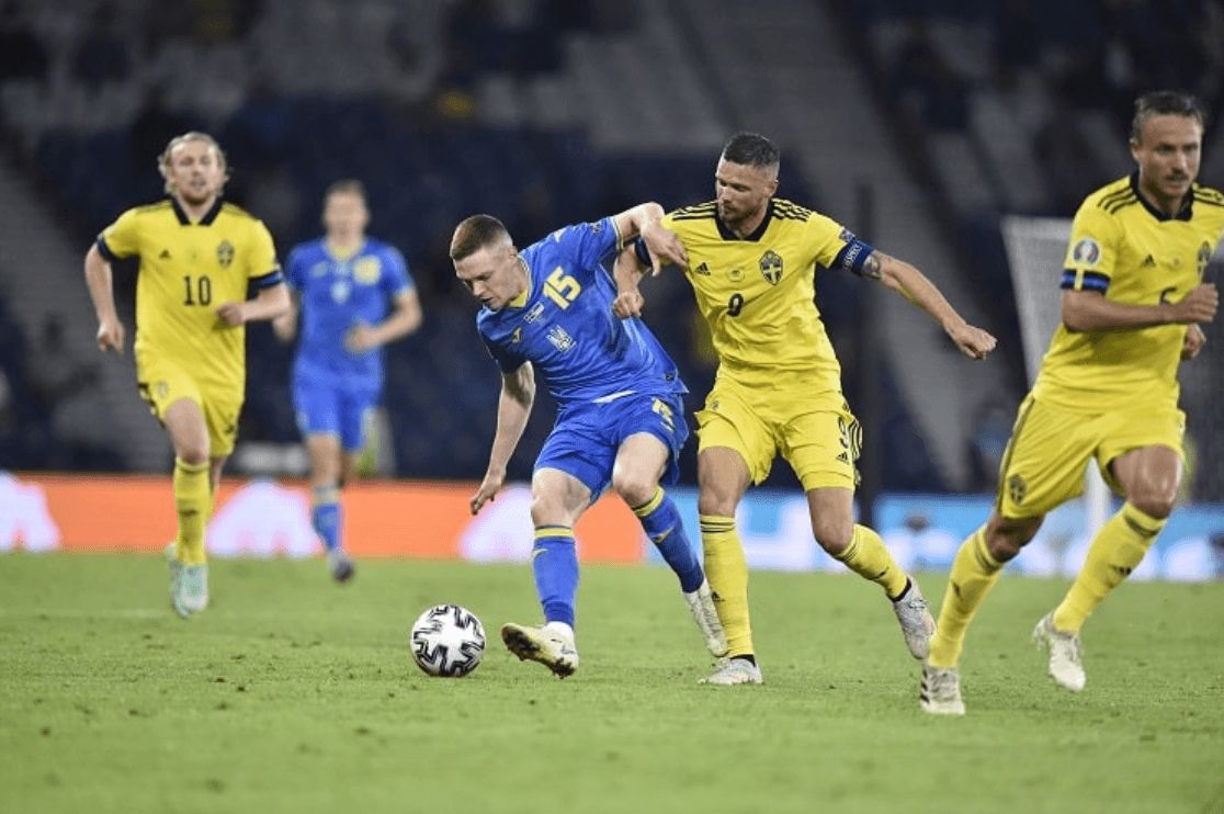 Два кроки до Мундіалю: синьо-жовта дуель