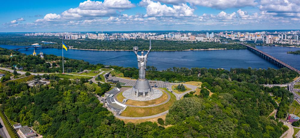 Яка погода чекає киян у вівторок: прогноз від синоптиків