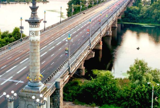 Відмовитись від романтики? – у Києві закликають не будувати новий міст на Оболоні, а ремонтувати Патона