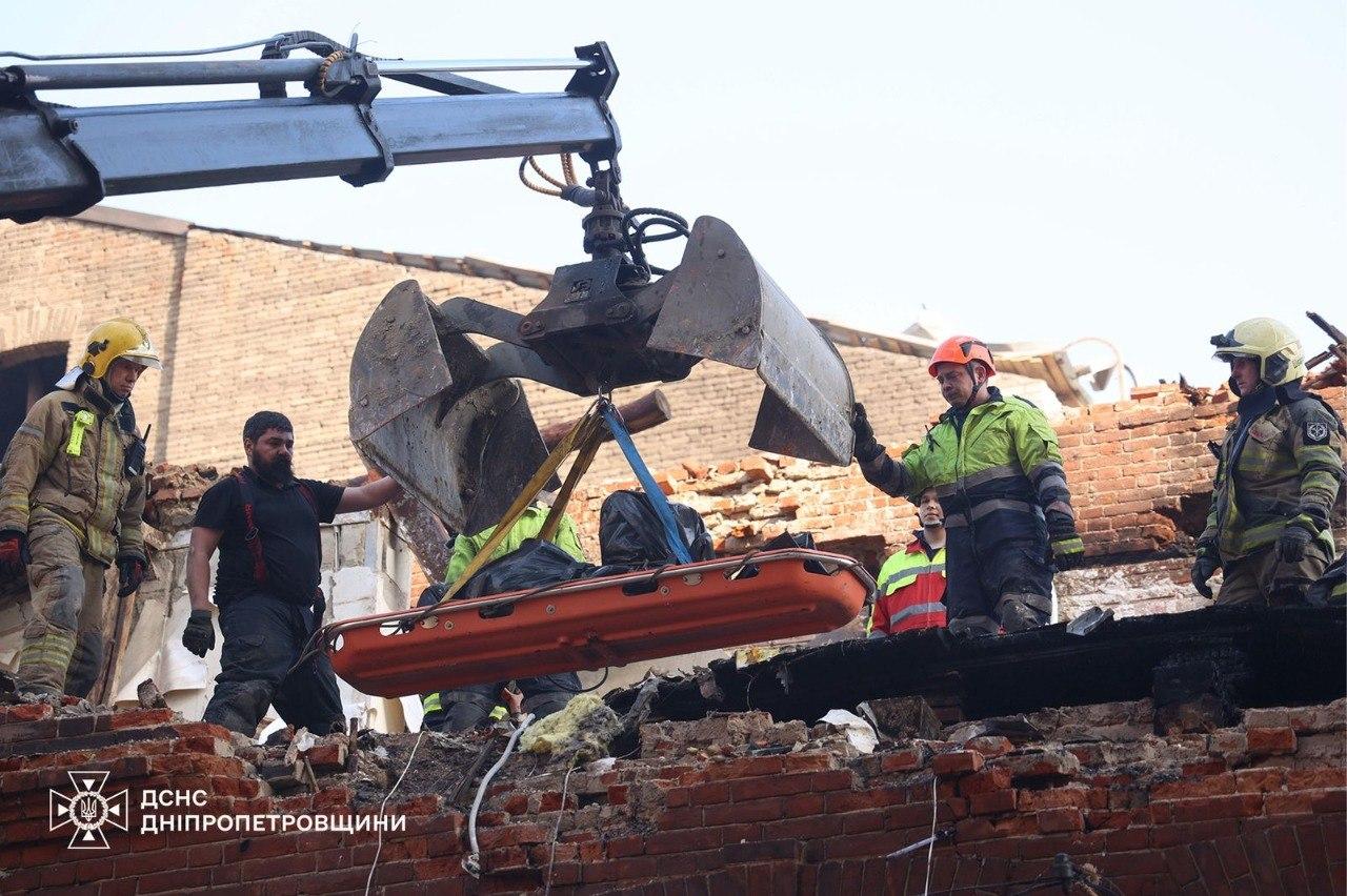 Масштабна атака по Україні: відомо про 17 загиблих, більше сотні людей було поранено