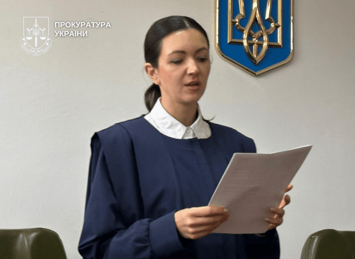 Посадовиця Дніпровської РДА, яка нажилась на закупівлі стільців та овочерізок, отримала вирок