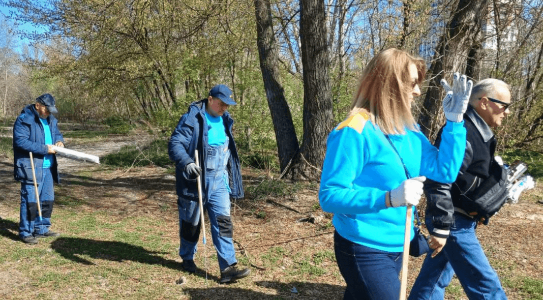 У зеленій зоні на Здолбунівській провели толоку
