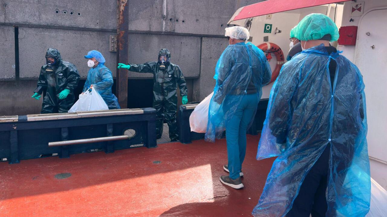 У Франції ізолювали понад 1700 людей на круїзному лайнері після смерті пасажира