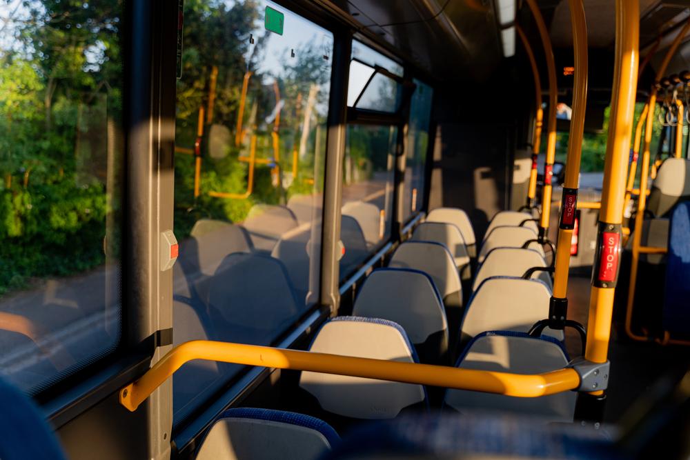 Деякі автобуси на лівому березі змінили маршрути