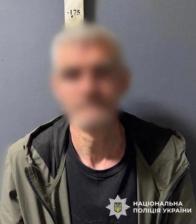 У Києві затримали чоловіка, який побив і пограбував пенсіонерів