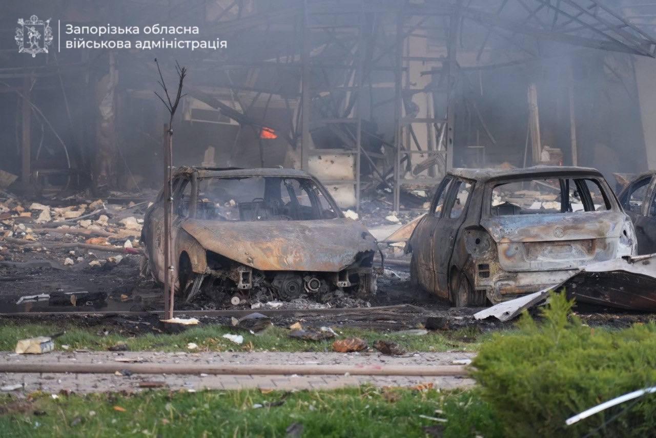 Російська атака по середмістю Запоріжжя забрала життя 12-ти людей
