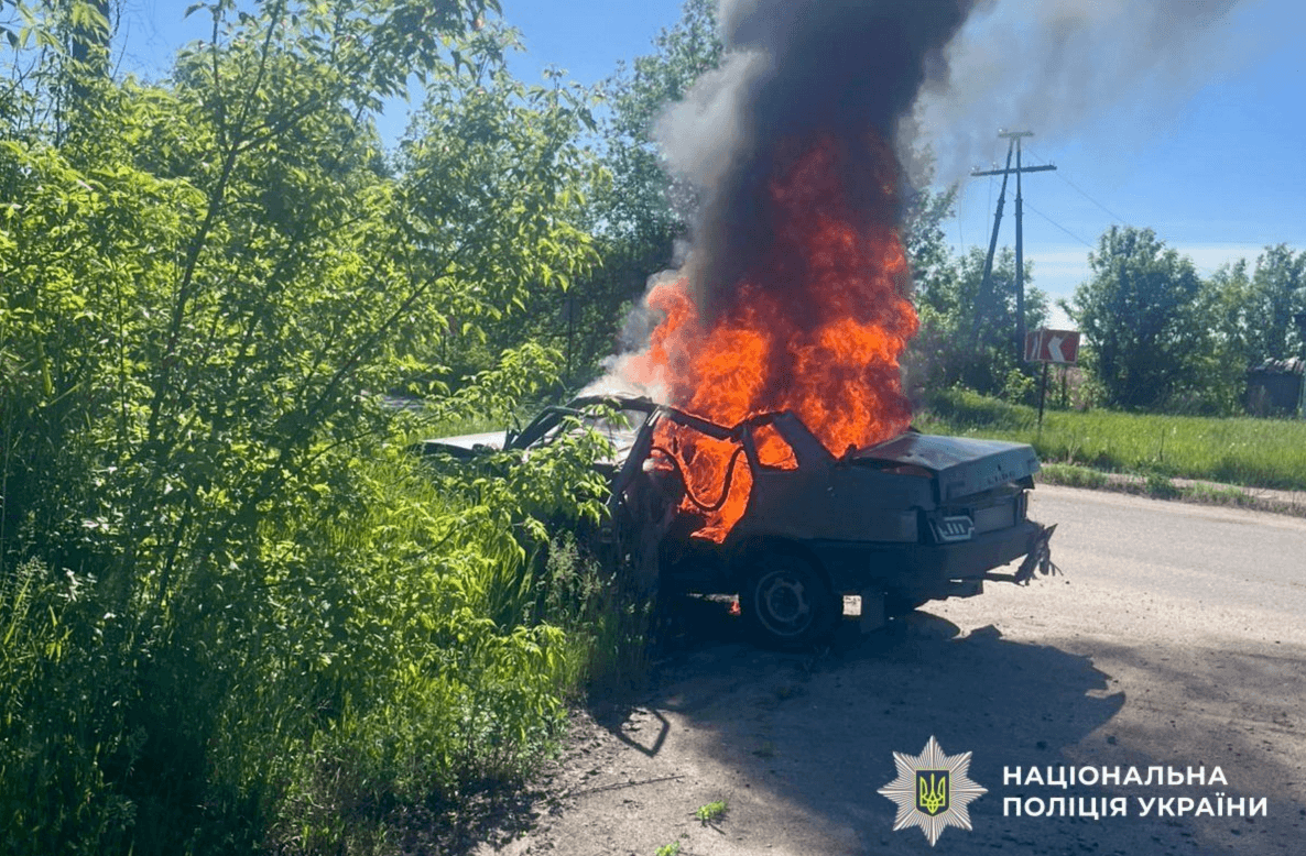 Росіяни продовжують атакувати Сумщину: ворог поцілив дроном в автівку з водієм