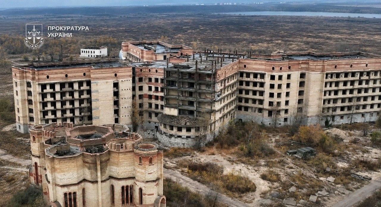 Суд повернув державі недобудовані корпуси Республіканської лікарні площею понад 140 тисяч «квадратів»
