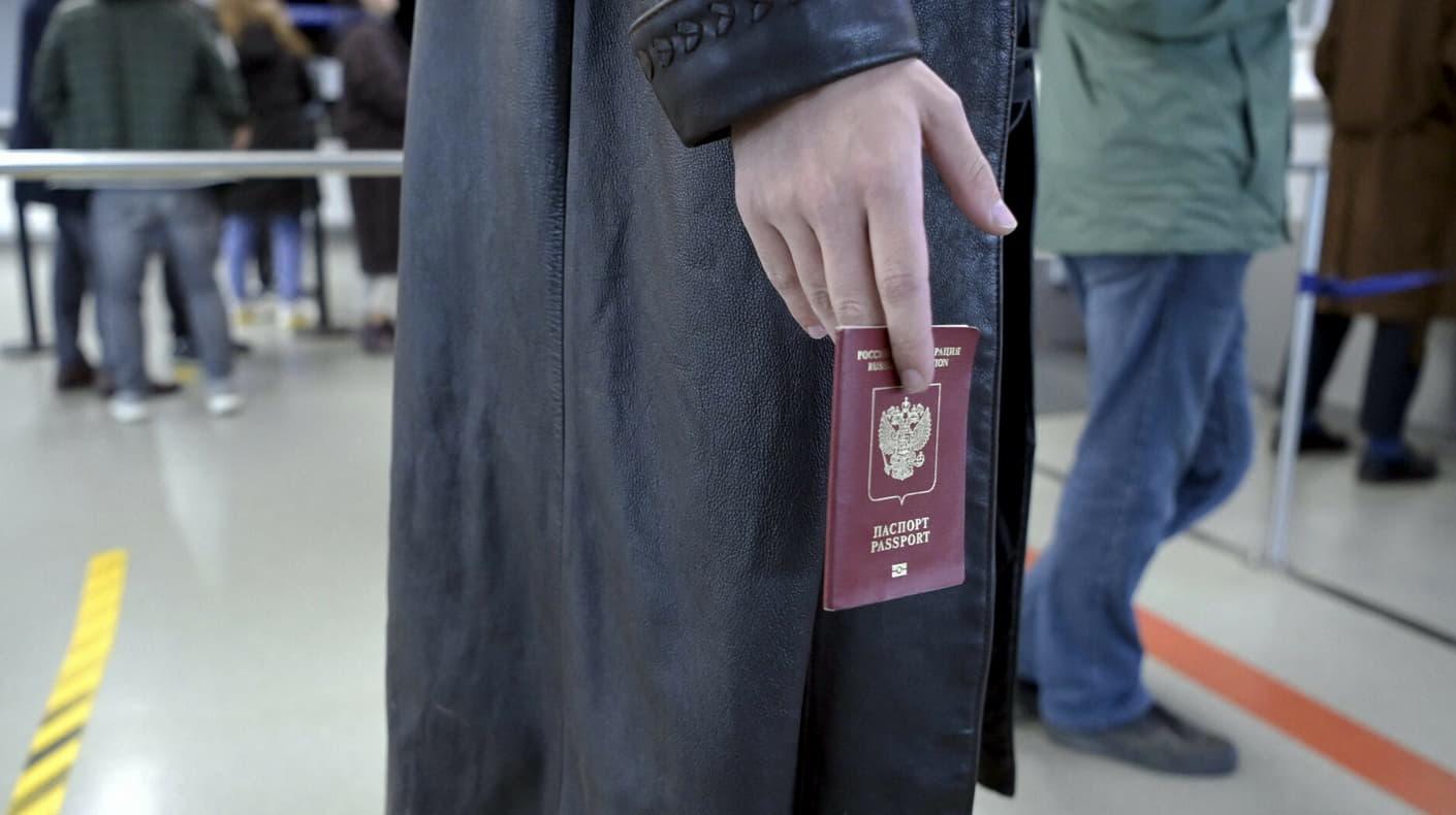 11 країн ЄС вимагають обмежити видачу шенгенських віз росіянам