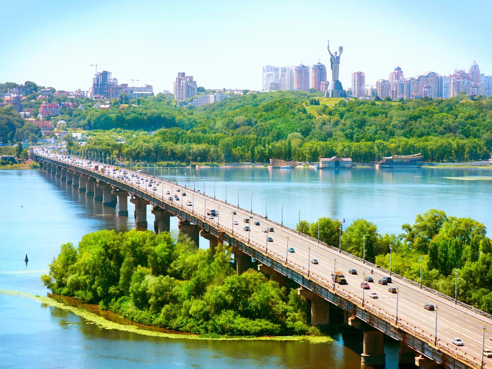 Літо панує у Києві: яких температур чекати у середу